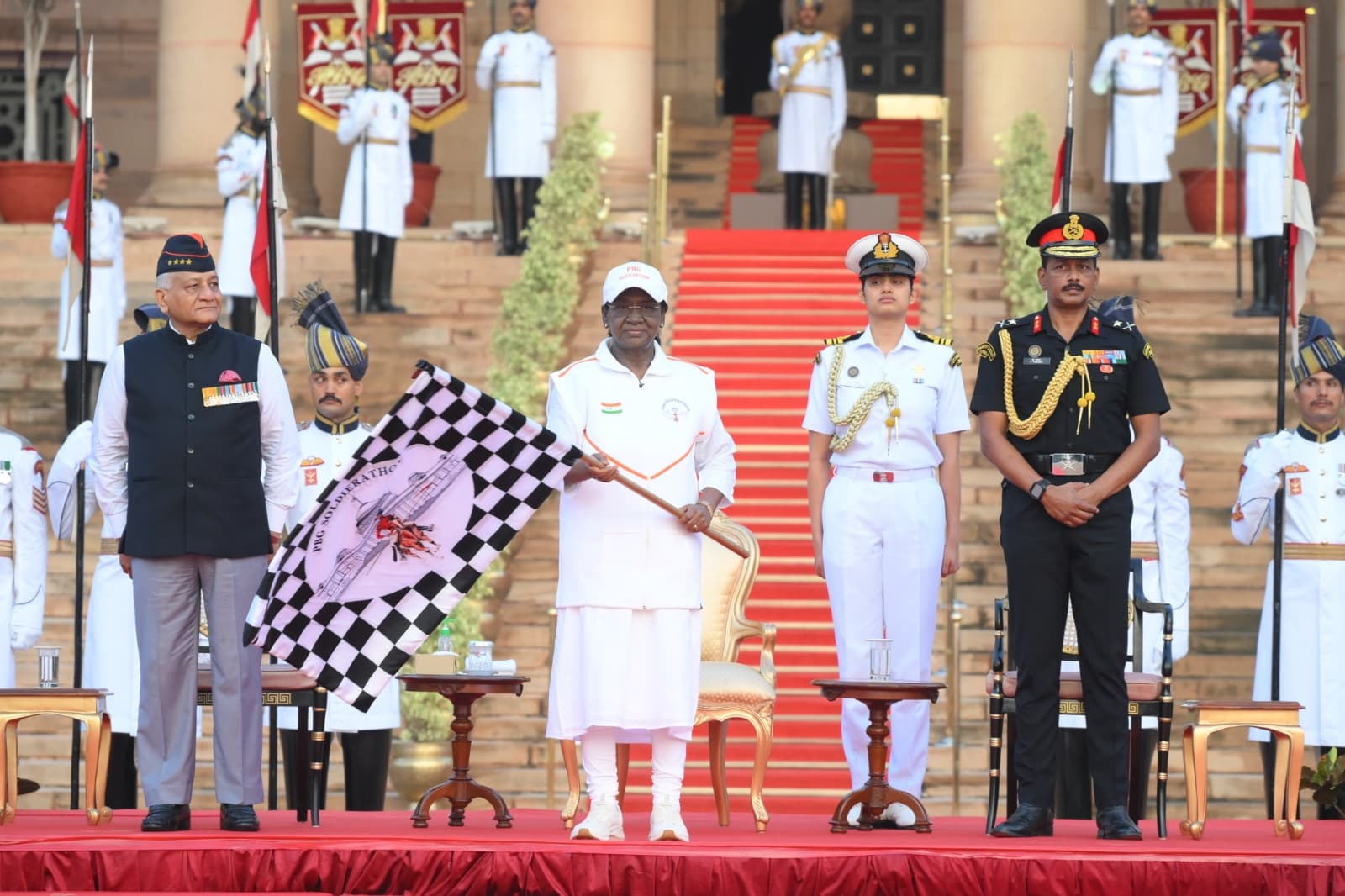 President Droupadi Murmu Flags Off PBG Soldierathon at Rashtrapati Bhavan